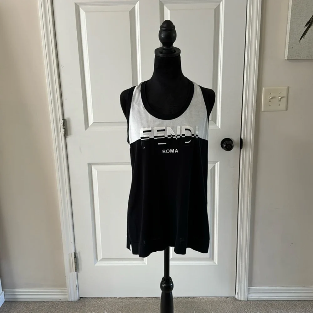 Authentic Fendi tank top size medium size 46 - Picture 1 of 8